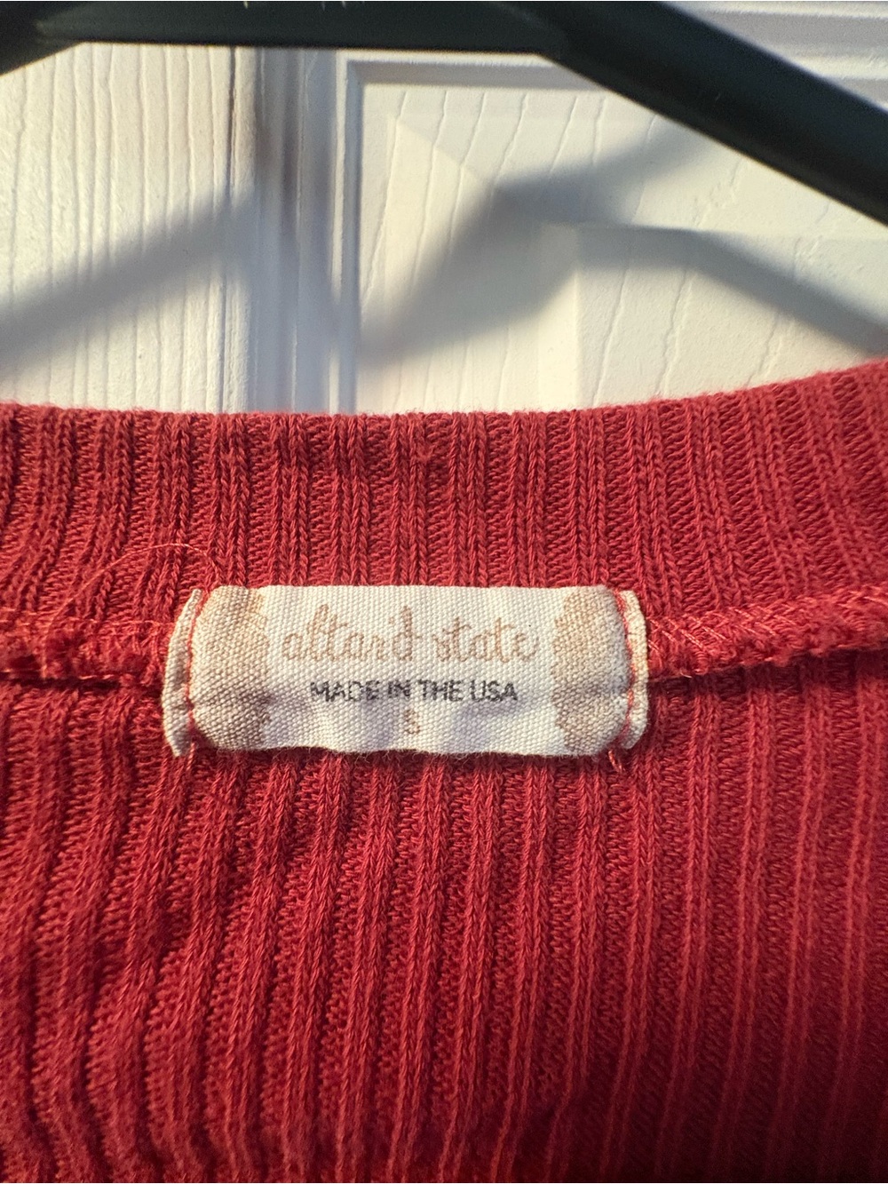 Altar'd State Rust Red Ribbed V-Neck Button Cardigan - Picture 2 of 2